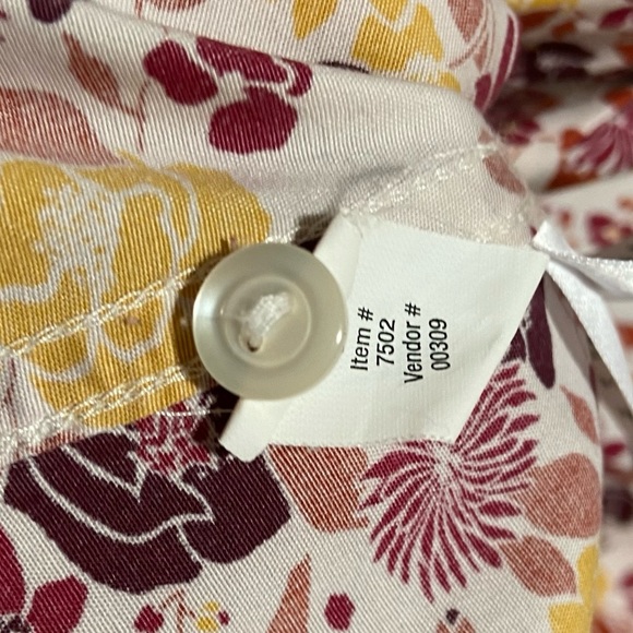 Eddie Bauer Wrinkle Resistant Stretch Button Down Shirt - Picture 4 of 7